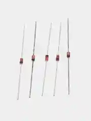 15 штук 4.7В 4V7 1N4732 Стабилитрон 1.3W