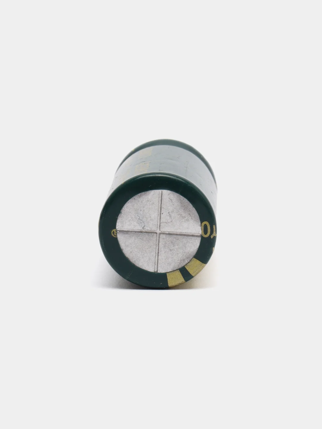 6800мкФ 35в Конденсатор электролитический 6800UF 35V 105C 18х35