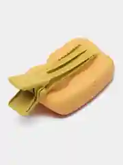 Бежевый аниме заколки тканевые