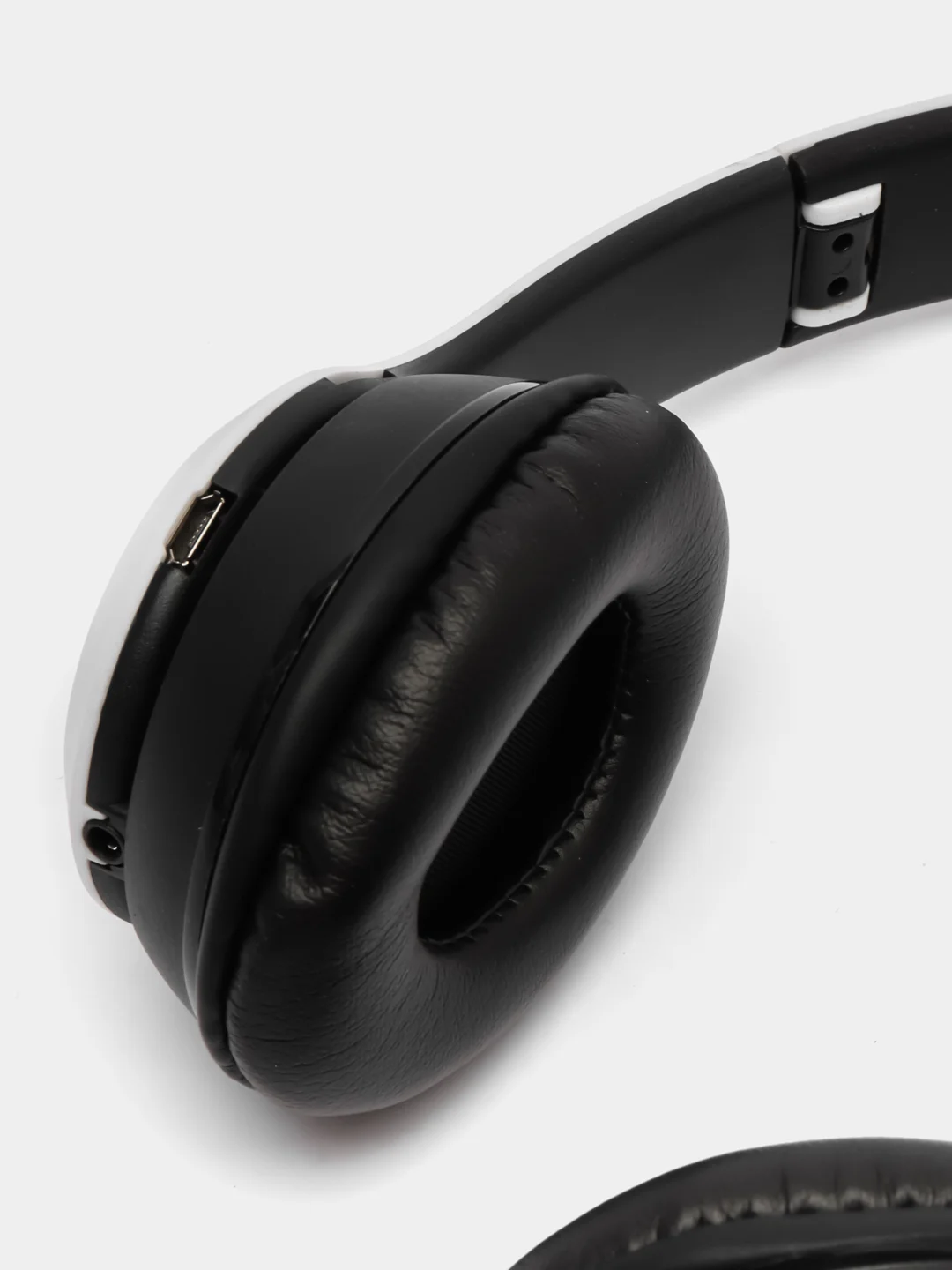 Белый беспроводные блютуз наушники P47 накладные, Bluetooth/Плеер MicroSD/AUX