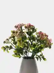Розовый каланхоэ, ягоды, искусственная зелень, букет, эвкалипт, декор для дома, осока