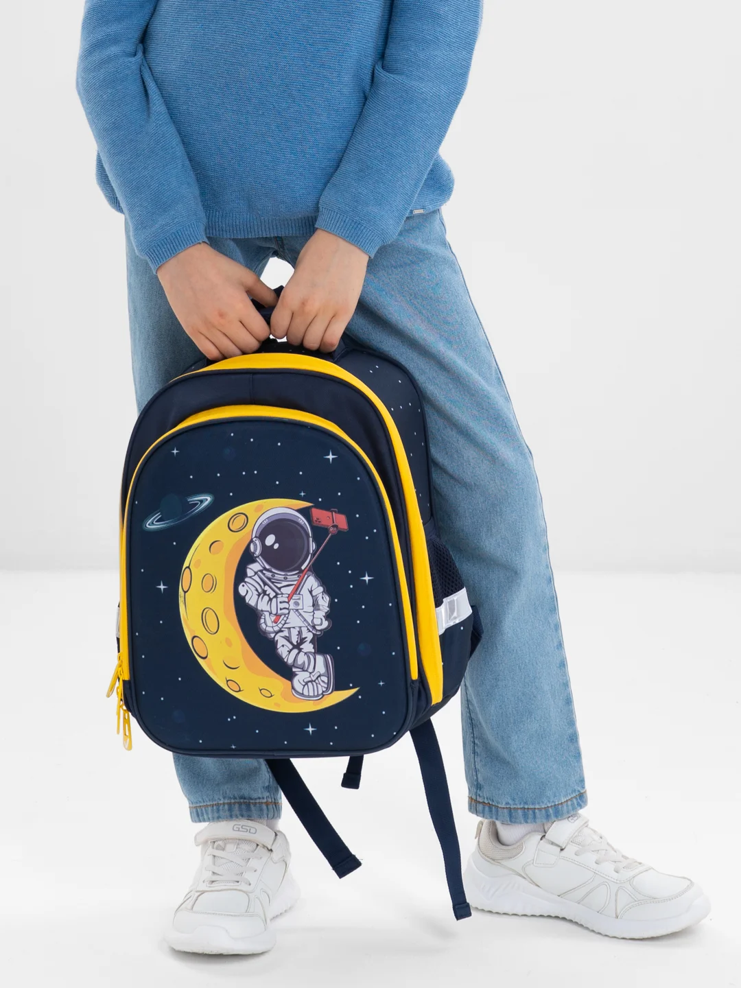 Рюкзак школьный для мальчика Brauberg Kids 2 отделения, Spaceman, светящийся 271384