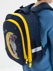 Рюкзак школьный для мальчика Brauberg Kids 2 отделения, Spaceman, светящийся 271384