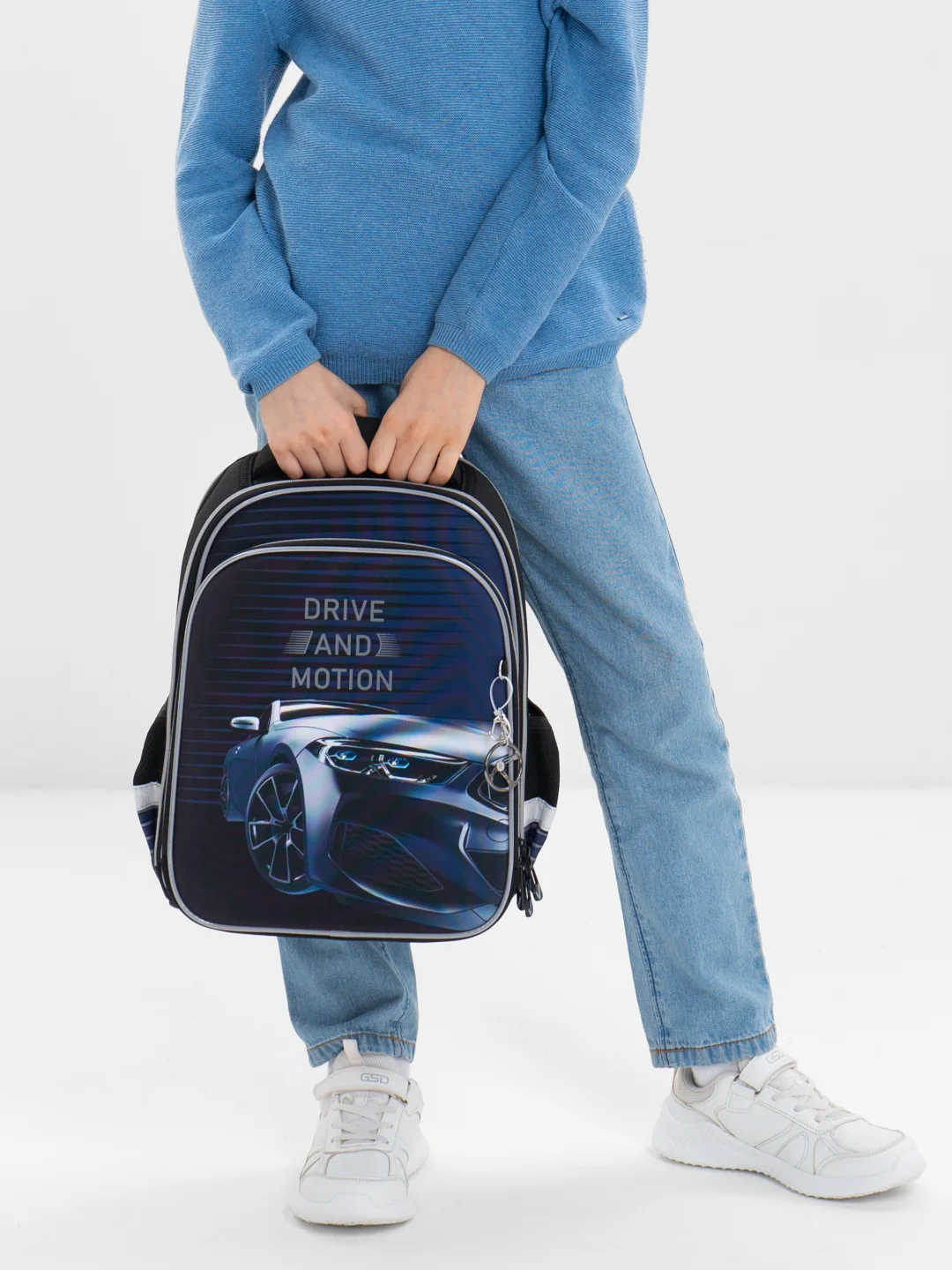 Рюкзак школьный для мальчика Brauberg Quadro, 3 отделения, с брелоком, Sport car, 271359