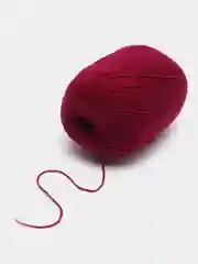 Бордовый пряжа шерстяная