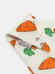 Белый комплект: шапка + слюнявчик