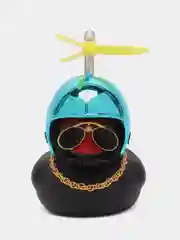 Тёмно-бирюзовый игрушка утка в шлеме и очках с пропеллером, в машину