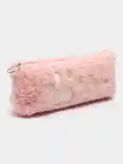 Белый пенал меховой лапка