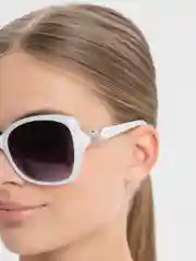 Белый женские солнезащитные очки