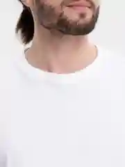 Белый футболка базовая