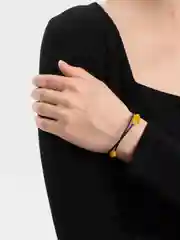 Браслет с янтарем на струне