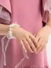 Белый браслет из жемчуга