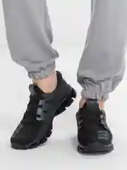 Черный кроссовки мужские спортивные беговые