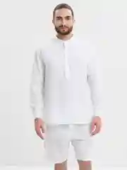 Белый комплект из льна: рубашка и шорты