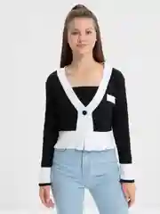 Белый вязаный короткий женский кардиган