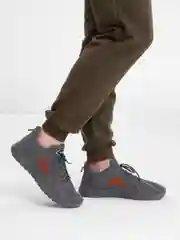 Серый кроссовки мужские