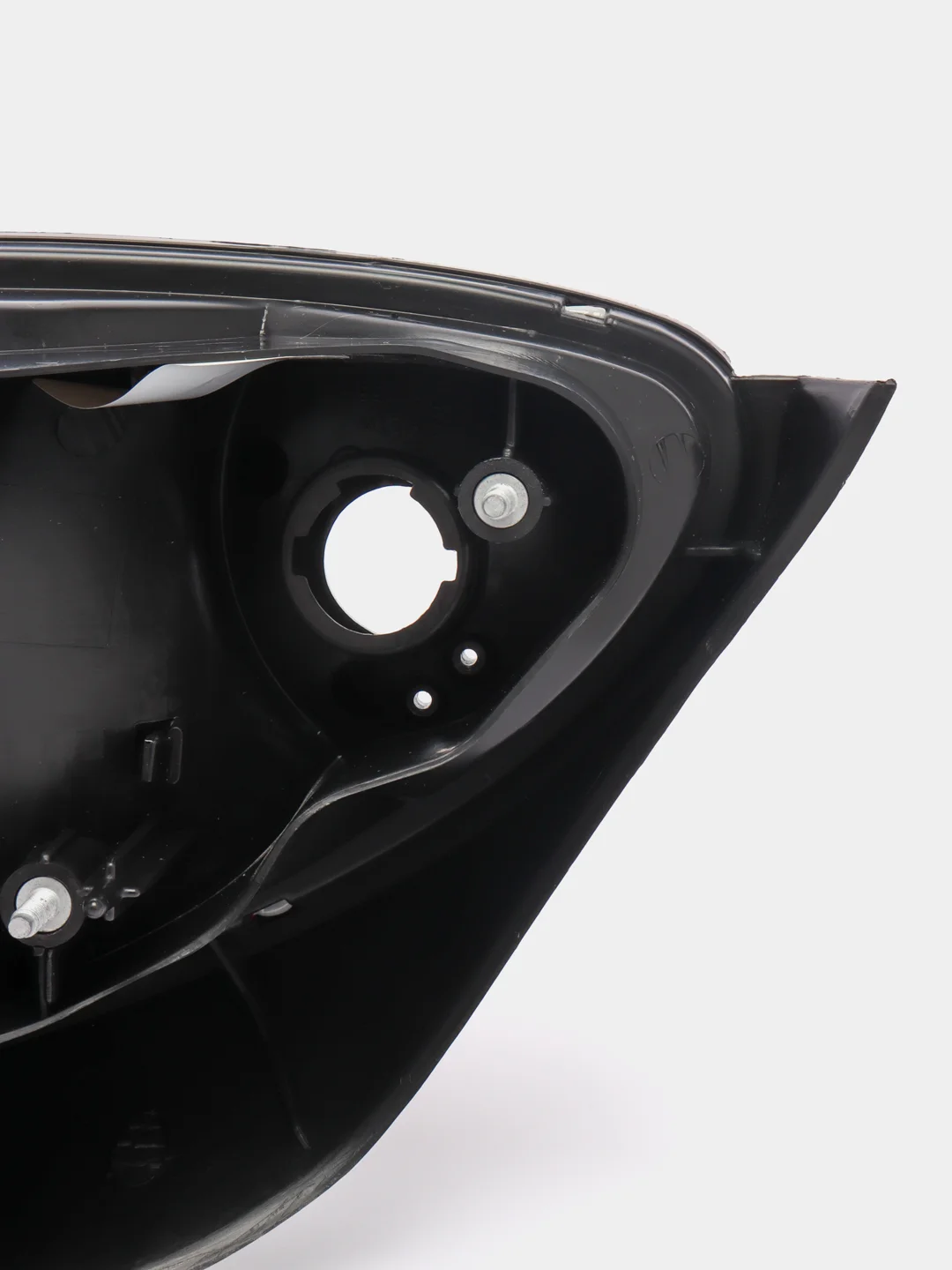 Фонарь HYUNDAI ELANTRA правый 221-1909R-UE