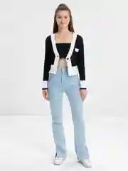 Белый вязаный короткий женский кардиган