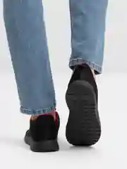 Красный кроссовки мужские