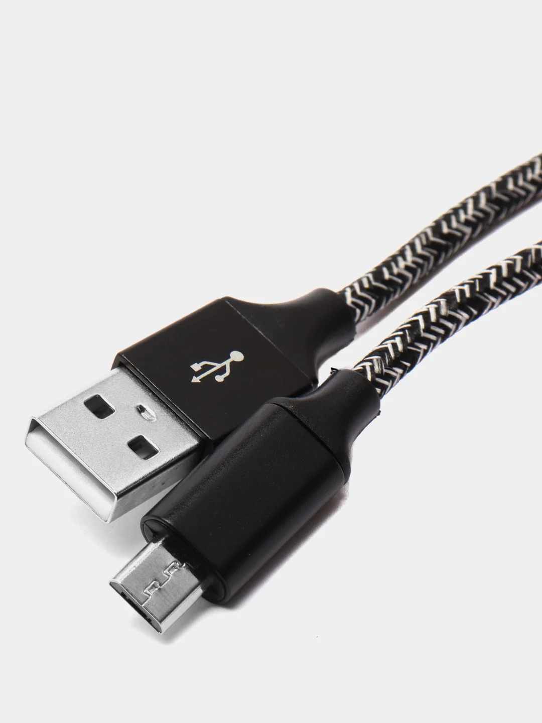 Черный кабель для зарядки Type-C, Lightning, Micro USB