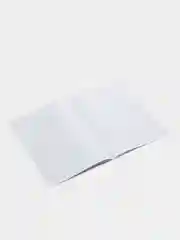 Черный тетрадь в линейку