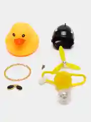 Хром игрушка утка в шлеме и очках с пропеллером, в машину