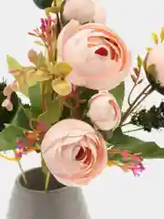 Бежевый искусственные цветы: камелии, пионы, букет