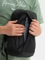 Черный мужской рюкзак с отделением для ноутбука
