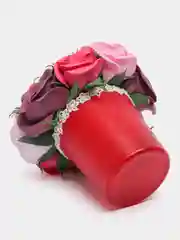 Алый композиция из цветов