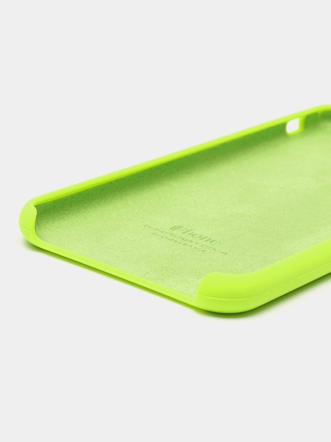 Салатовый чехол Silicone Case iPhone 6 / 6+ / 7+ / 8+/ X /XS /XR /11/12/12Pro/13 / 13 Pro Max/ 7 /8
