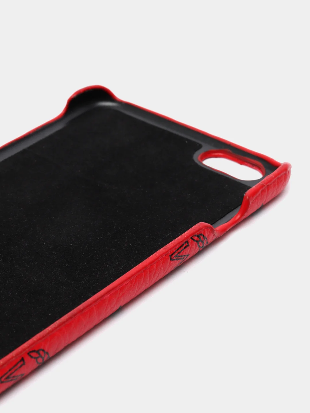 Алый чехол на iPhone 6 / 6+ /  7/8