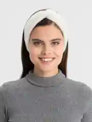 Белый повязка на голову вязаная