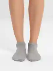 Розовый носки короткие