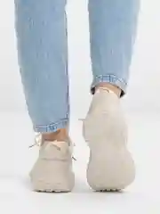 Бежевый кроссовки женские
