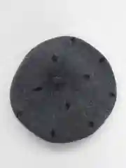 Угольный берет женский шерстяной с принтом