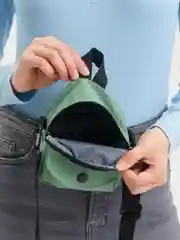 Зеленый сумка женская через плечо
