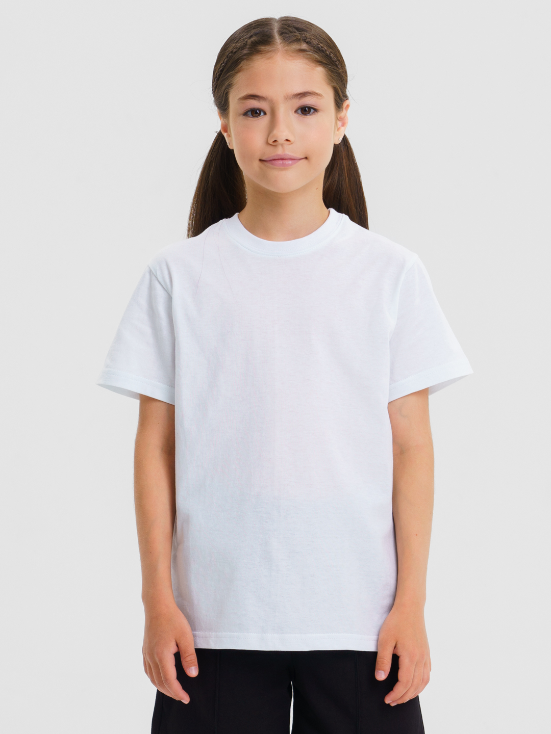 Детский спортивный костюм: белая футболка и шорты купить по цене 499 ₽ в интернет-магазине KazanExpress
