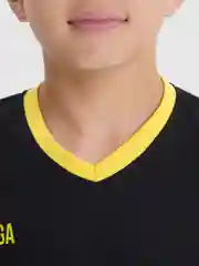 Красный футбольная форма