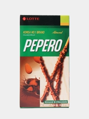 Соломка PEPERO LOTTE в шоколадной глазури с миндалем, 36 г