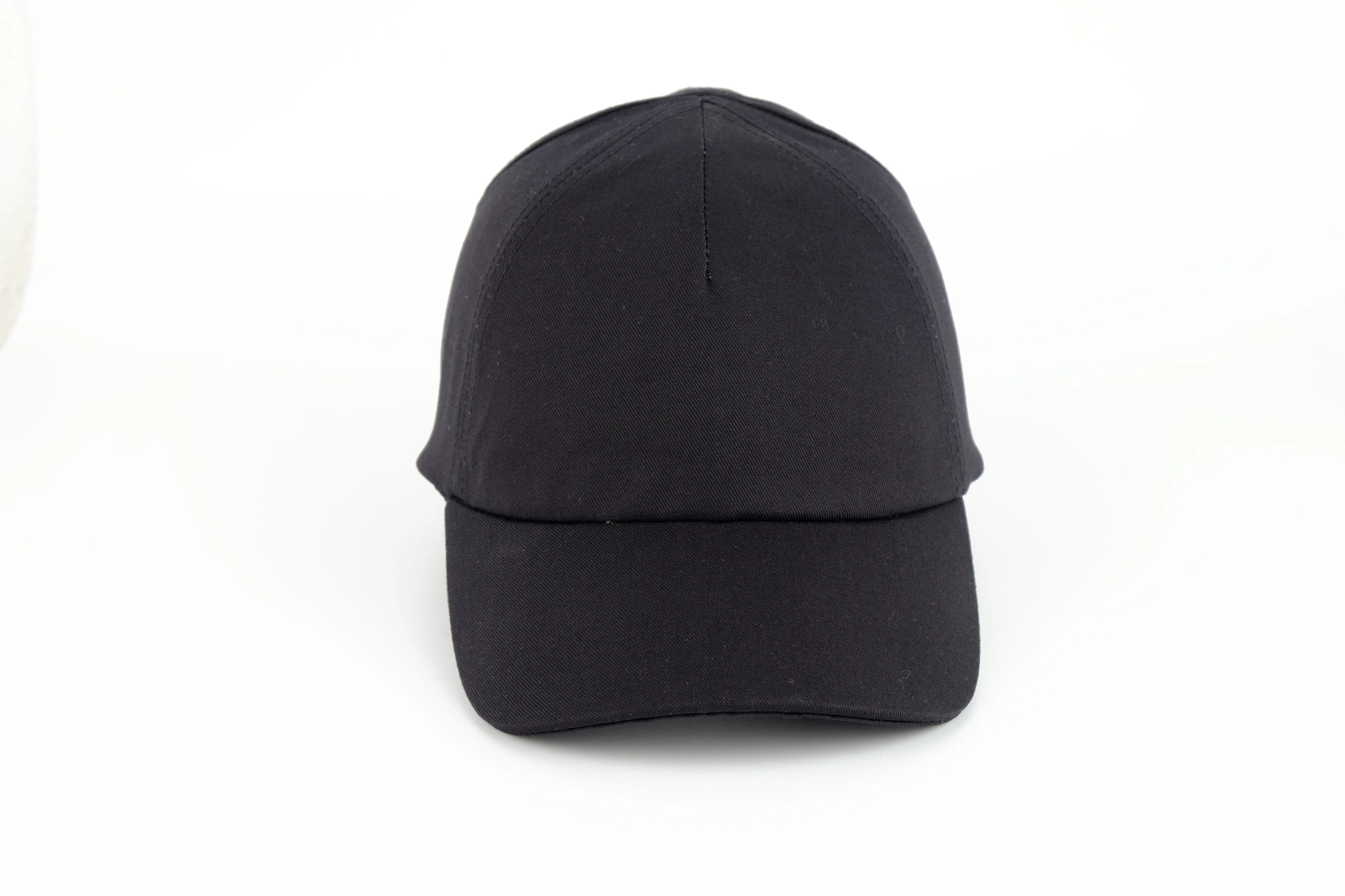 Черный каскетка защитная RZ FavoriT CAP