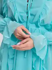 Мятный платье с воланами и рюшами из шифона