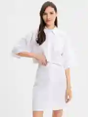 Белый комплект: юбка и рубашка