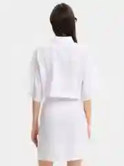 Белый комплект: юбка и рубашка