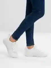 Белый кроссовки женские летние