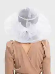Белый женская летняя шляпа из органзы