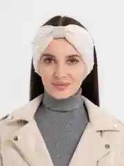Молочный повязка на голову