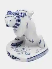 Скульптура "Медведь-конькобежец"