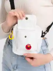 Белый сумка через плечо