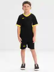Красный футбольная форма