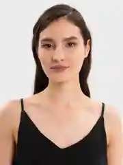 Голубой чокер пластиковый
